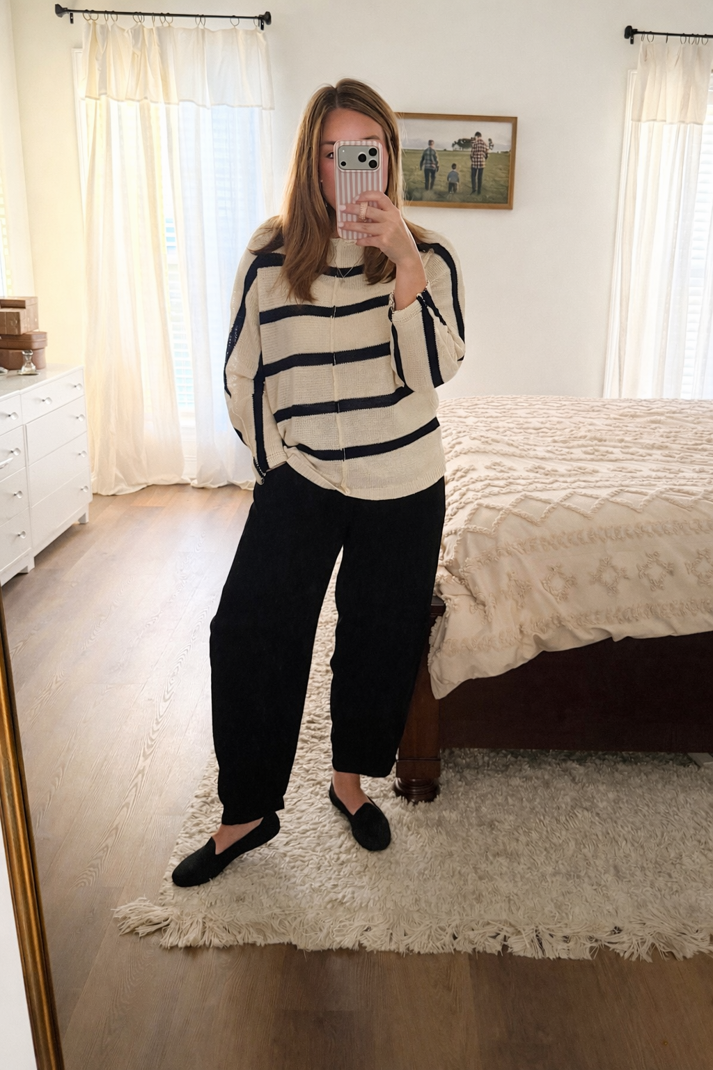 Relaxed Black Barrel Pants